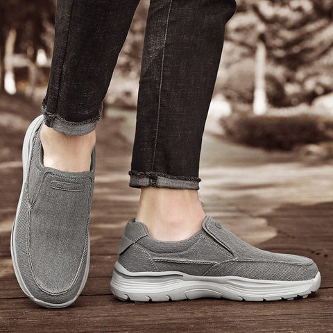 Tenis Slip On para Hombre - Confort y Estilo